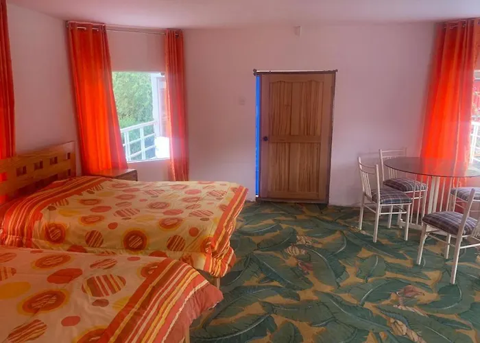 Bellavista Hotel *